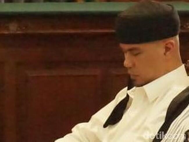 Ratapan Ahmad Dhani di Penjara: 'Tumbang' sampai Diinfus hingga Rindu Anak