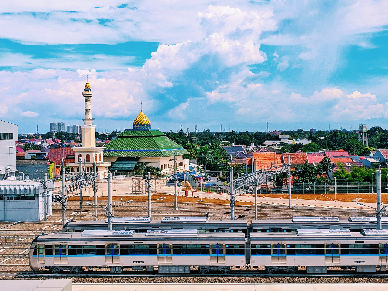 Pengalaman Naik MRT Jakarta, banyak orang yang gak Beretika?
