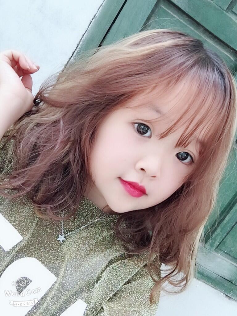 Ada Yang Bisa Tebak Umur Gadis Cantik Ini? Banyak Yang Kaget Jika Tau Kenyataannya