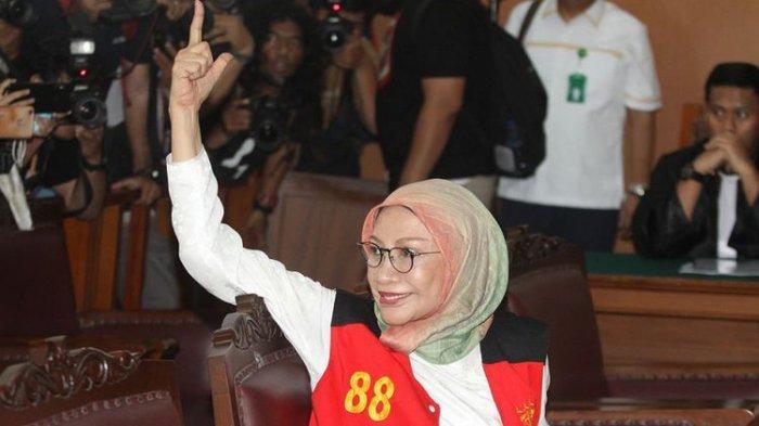 Ratna Sarumpaet: Hanya Sedot Lemak, Saya Cantik dari Lahir