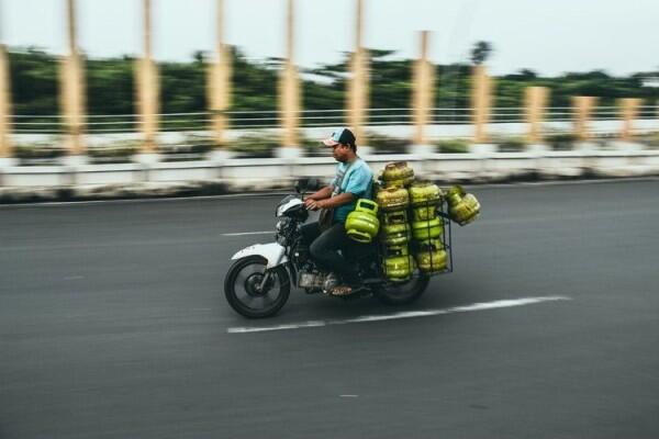 5 Kebiasaan Buruk Pengendara Sepeda Motor Ini Bisa Berakibat Tragis