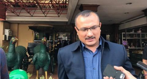 Bandingkan Kemeja Putih dengan Jas Prabowo, BPN: Jokowi Jangan Bikin Malu!