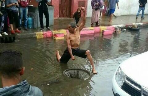 Kaga Kalah Sama Emak-emak, Inilah 7 Bapak-bapak Yang Tingkahnya Greget Abis, Bre !