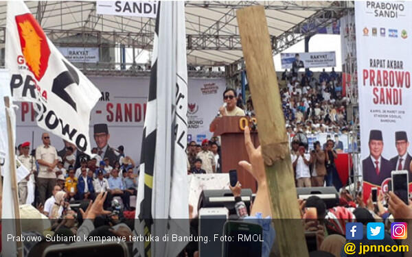 Sindir Jokowi, Prabowo: Pengangguran Itu Dikasih Pekerjaan, Bukan Kartu!