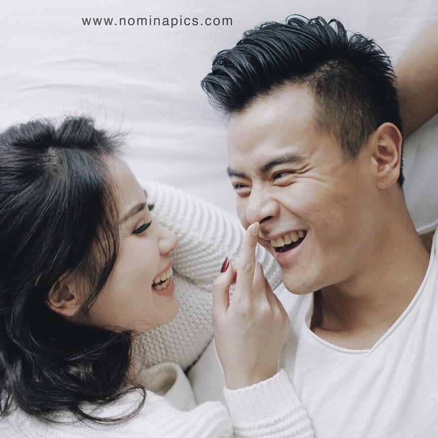 12 Pose Foto Prewed Artis Yang Paling Simpel Mudah Untuk Ditiru