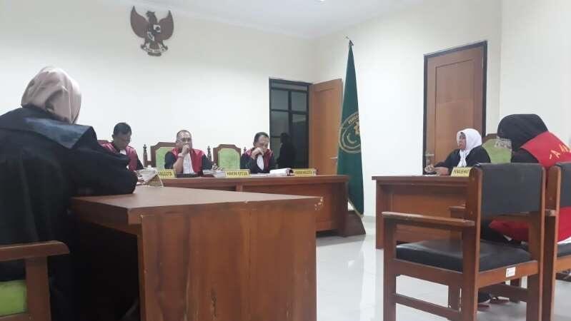 Meresahkan Masyarakat, Ratu Kerajaan Ubur-ubur Divonis 5 Bulan Bui