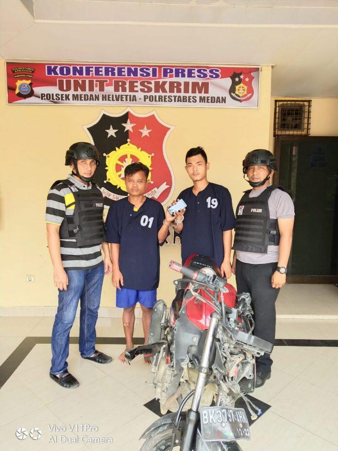 Baru Beli HP Eh Kena Jambret, Jambretnya Kabur Nabrak Mobil, Begini Jadinya…