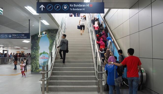Mau Naik MRT? Ini Aturan Naik MRT yang Benar dan Diterapkan Banyak Negara