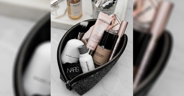 Doyan Makeup? Jangan Sampai Meja Riasmu Berantakan ya Sis!