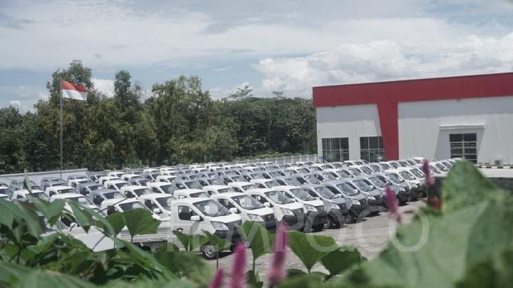 Esemka Jenis Pikap Parkir di Halaman Pabrik, Kapan Diluncurkan?