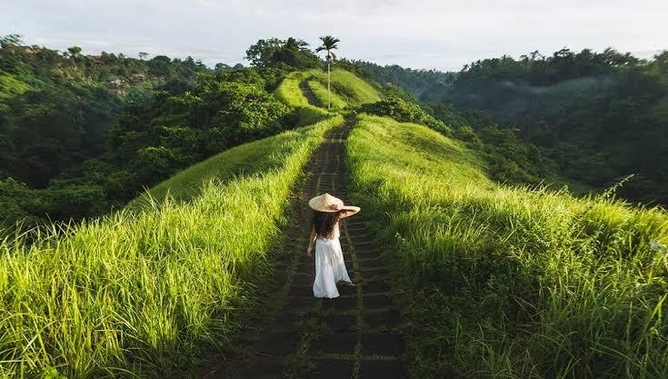 Ingin Bulan Madu Romantis di Bali tanpa harus banyak keluar duit?
