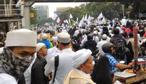 Survei LSI Denny JA: 47,6 Persen Anggota FPI Pilih Jokowi – Ma’ruf