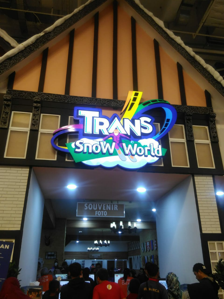 Trans Snow World Bekasi, Destinasi &quot; Hang Out &quot; Terbaru