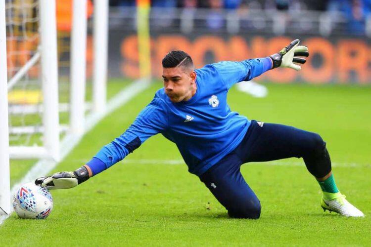 Jika Keadaan Genting Seperti Ini, Siapa Kiper Yang Dipercayakan Di Bawah Mistar?