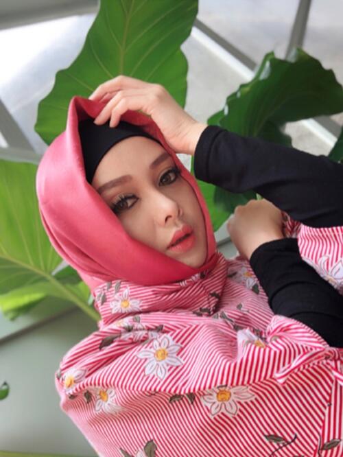6 Seleb cantik yang menyandang status janda kembang, masih kayak ABG