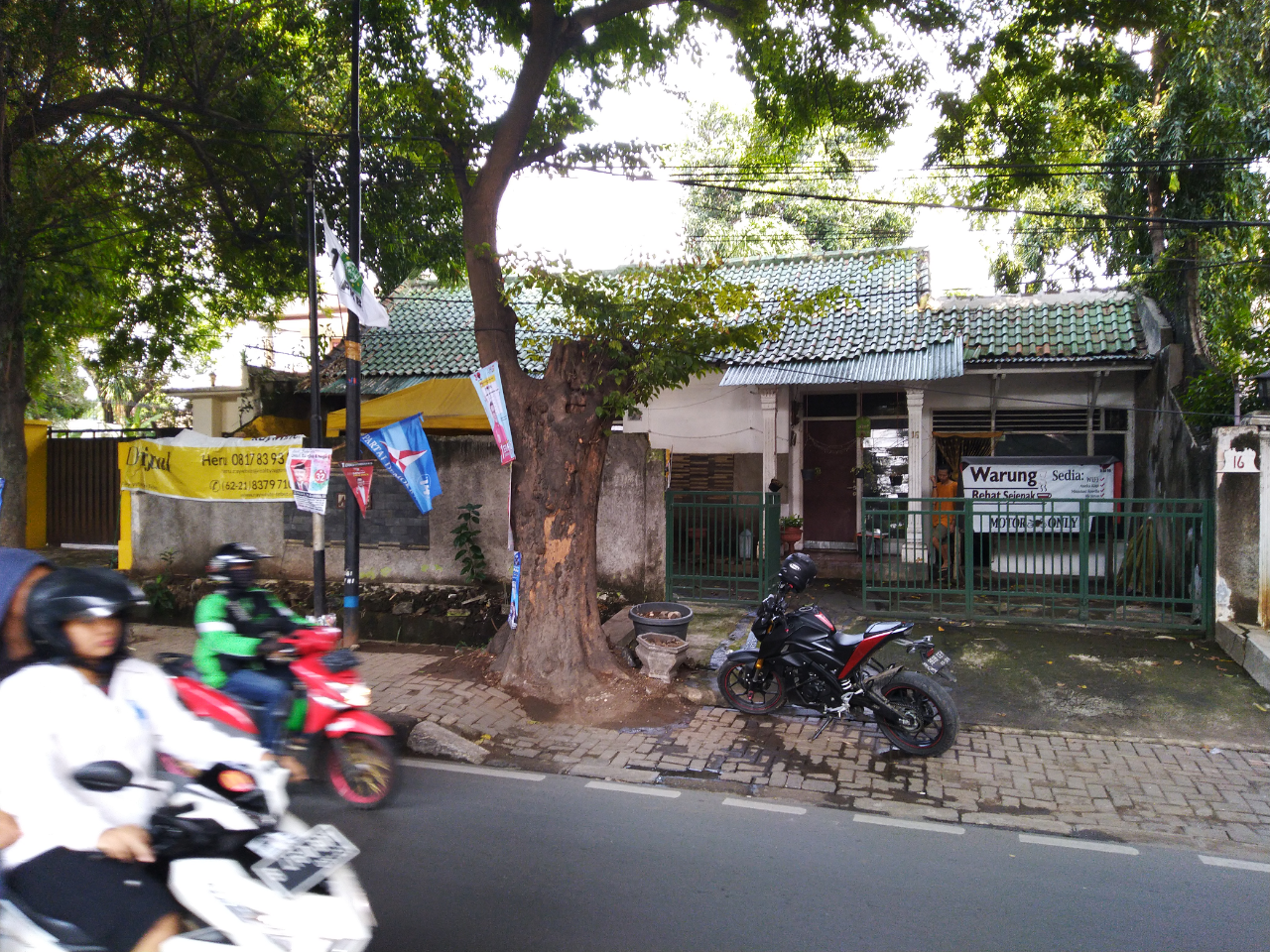 Tongkrongan Ueeenaaaaak Di JAKSEL