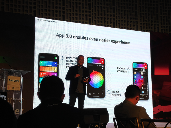 Signify Resmi Hadirkan si Lampu Pintar 'Philips Hue' di Jaringan Distribusi Erajaya