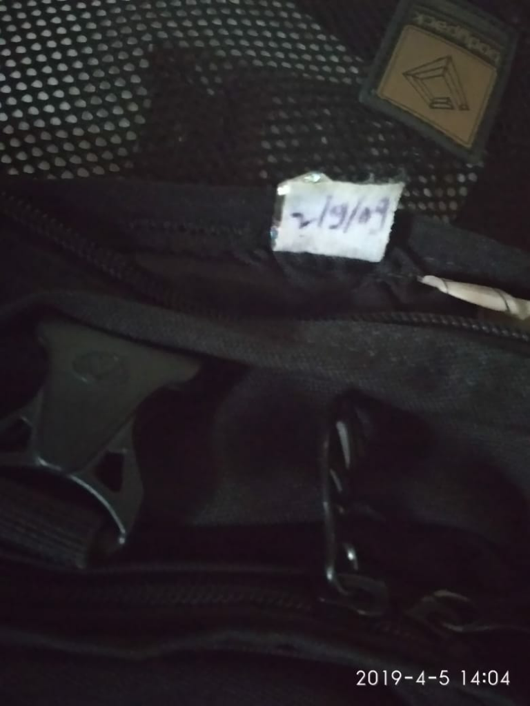 Bagian TAS BODYPACK di Pakai Sebulan Sudah Rusak