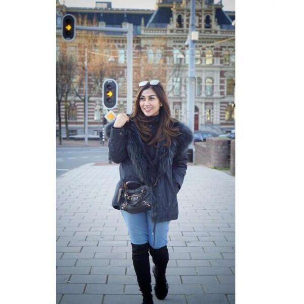 10 Gaya Travelling Nisya, Adik Raffi Ahmad yang Cetar Abis!