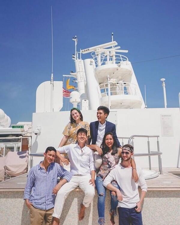 10 Foto Dimas Ramadhan, Cowok yang Kabarnya Teman Dekat Chelsea Islan