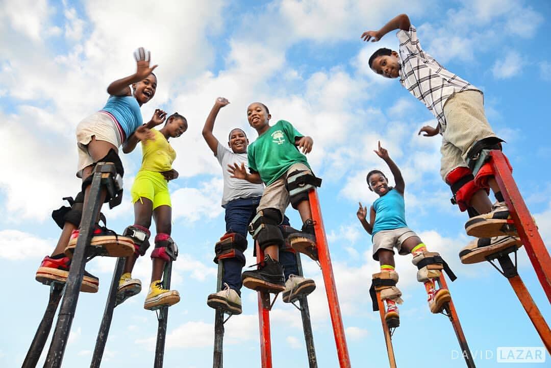 Melihat Secuil Potret Kebahagiaan Anak-anak dari Berbagai Negara | KASKUS - Permainan Tradisional Anak Vietnam Adalah