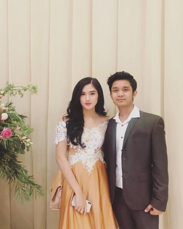 Relationship Goals! 10 Momen Ochi Rosdiana & Anggit yang Makin Mesra