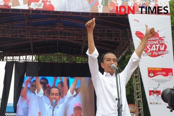 Jokowi Bawa Sapu Lidi sebagai Simbol Antikorupsi