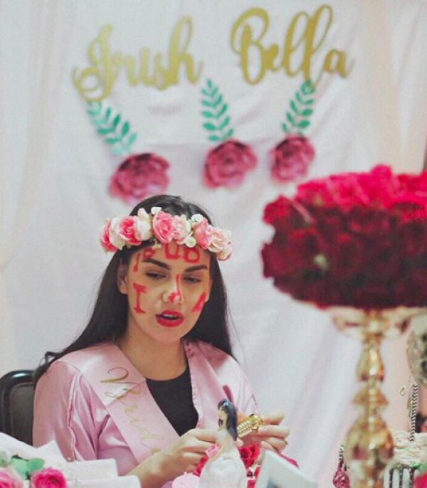 10 Momen Seru Bridal Shower Irish Bella Bareng Sahabat, Serba Pink!