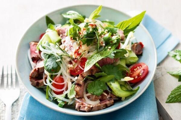 7 Resep Salad Ini Bisa Jadi Inspirasi untuk Diet Sehat Lho!