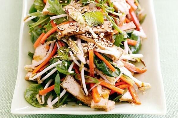 7 Resep Salad Ini Bisa Jadi Inspirasi untuk Diet Sehat Lho!