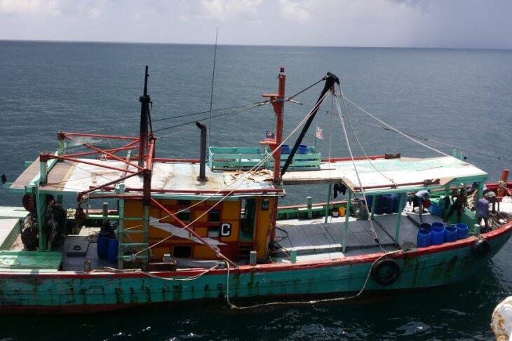 KKP Berturut-turut Tangkap Dua Kapal Ikan Berbendera Malaysia