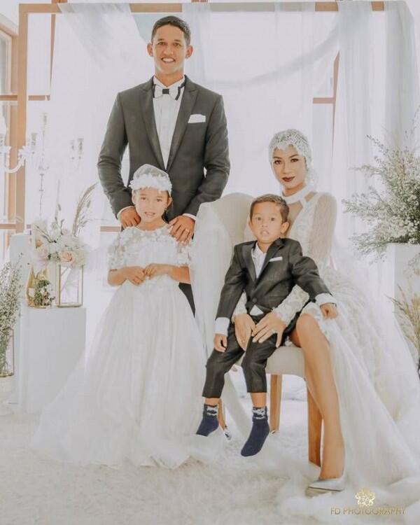 Menetap di Bali, 10 Potret Harmonis Keluarga Irfan Bachdim & Jennifer