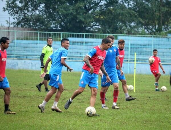 Arema FC Kejar Rekor Gelar di Piala Presiden