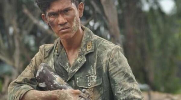 7 Peran Vino G. Bastian Jadi Tokoh Legendaris dalam Film, Manglingi!