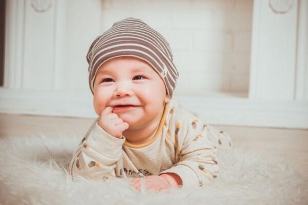 Tak Perlu Buru-buru, Ini 7 Tips Menyapih Si Kecil dengan Cinta