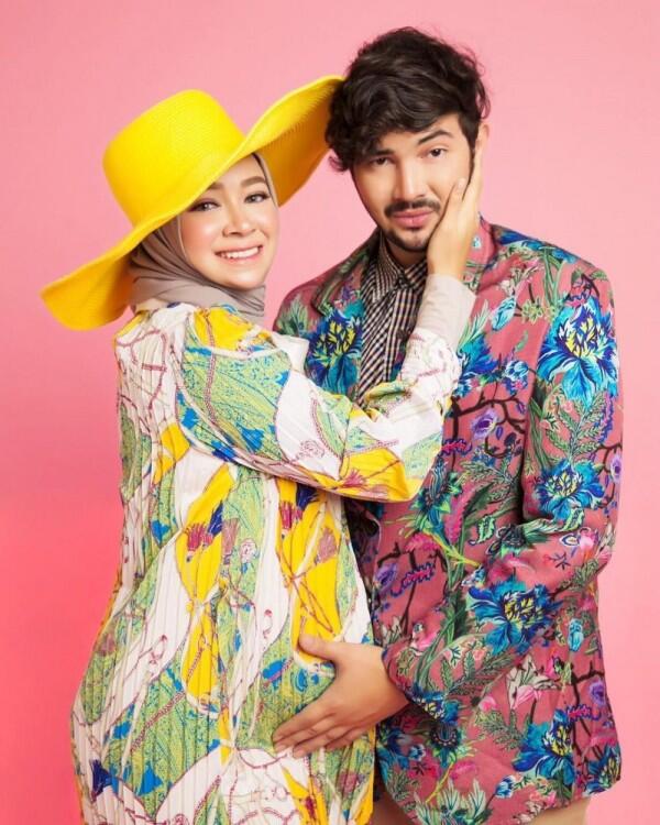 10 Photoshoot Aryani Fitriana yang Sebentar Lagi Melahirkan Anak Kedua