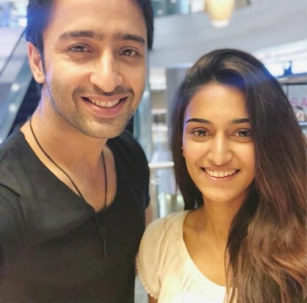 10 Potret Erica Fernandes, Pasangan Shaheer Sheikh di Dev & Sona