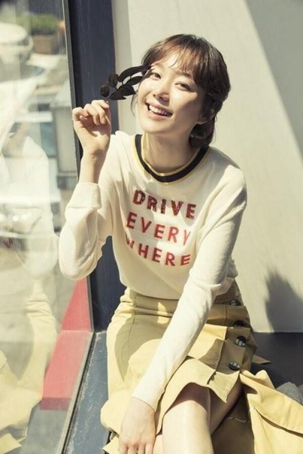 10 Potret Lee Yoo Young, Istri Choi Siwon di KDrama My Fellow Citizens