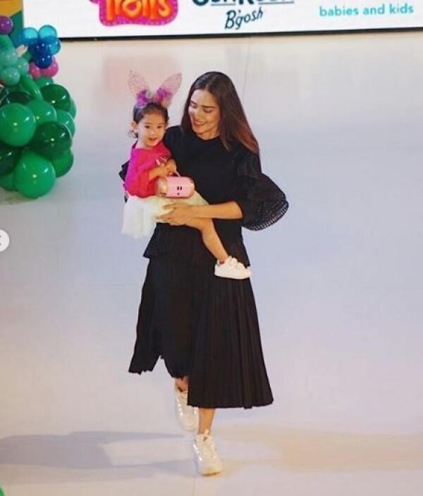 10 Momen Seleb Fashion Show Bareng Buah Hatinya, Super Gemas!