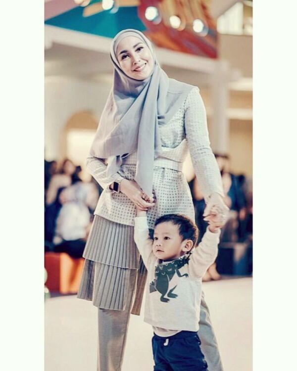 10 Momen Seleb Fashion Show Bareng Buah Hatinya, Super Gemas!
