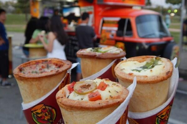 5 Bentuk Pizza Paling Unik, dari Lollipop Sampai Es Krim Cone