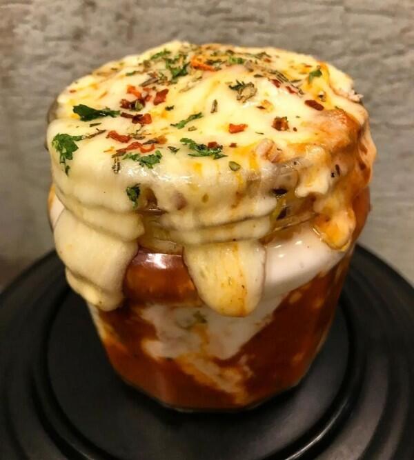 5 Bentuk Pizza Paling Unik, dari Lollipop Sampai Es Krim Cone