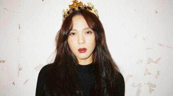 10 Idola KPop yang Punya Darah Blasteran, Bening Abis!