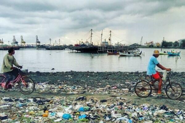 Duh, 10 Potret Pantai Paling Kotor di Indonesia Ini Bikin Sedih!
