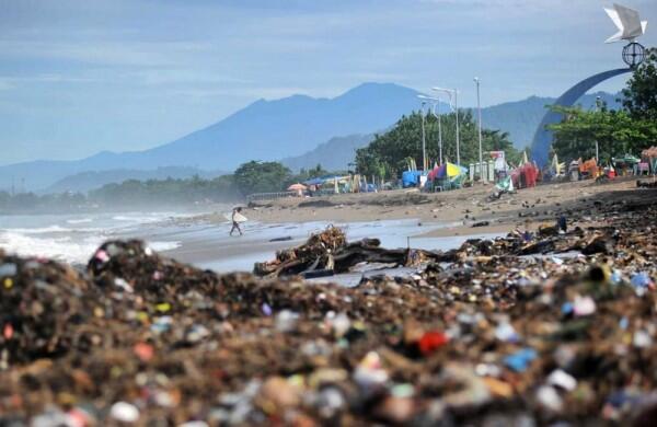 Duh, 10 Potret Pantai Paling Kotor di Indonesia Ini Bikin Sedih!
