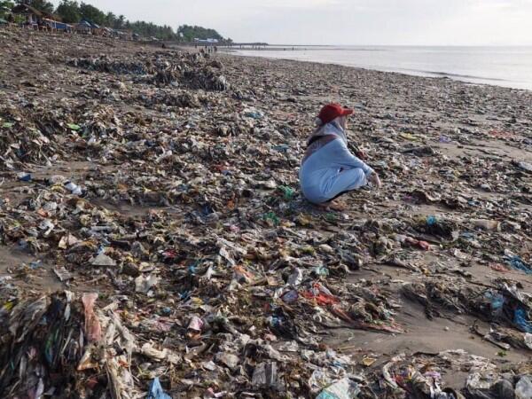 Duh, 10 Potret Pantai Paling Kotor di Indonesia Ini Bikin Sedih!
