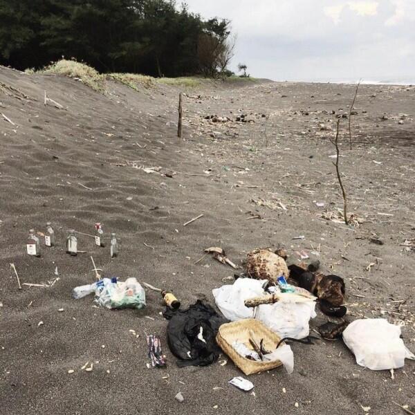 Duh, 10 Potret Pantai Paling Kotor di Indonesia Ini Bikin Sedih!