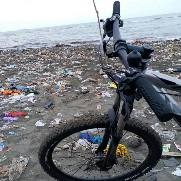 Duh, 10 Potret Pantai Paling Kotor di Indonesia Ini Bikin Sedih!