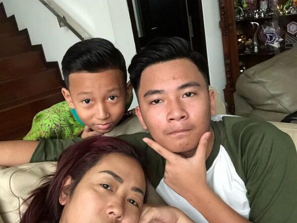 Couple Goals, 10 Potret Langgengnya Rumah Tangga Soimah dan Suami