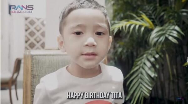 Awet Muda, 10 Momen Keseruan Ulang Tahun ke-57 Mama Nagita Slavina
